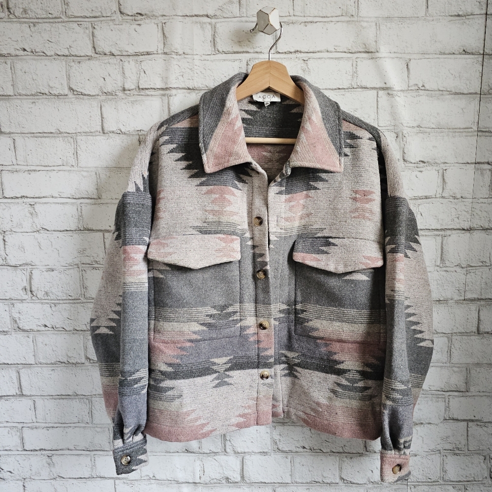 ☆ Pink Aztec Print Shacket, M ☆